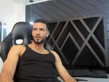 jacob_benelli — GOAL: HORNY MASTURBATION + PRECUM [99 tokens remaining] Hi welcome ! Tips turn me on and make me cum #new HERE!!! #muscle #hairy #latino #bigcock