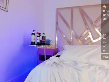 janna_foxx — GOAL: Naked all + spanks [219 tokens remaining]  Welcome to Jannas Room #squirt #lovense #bigass #brunette #chubby