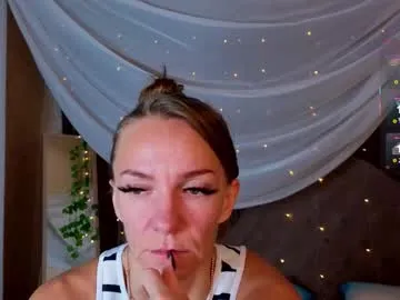 Avatar of jesica_moon_peachy