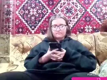 jessystoune1 — If u want give me pleasure, use 31 tkn for this :3 // FAV PATTERN is 31 // type /menu to see the full tip menu #british #lovense #hairy #chubby #natural [300 tokens remaining]