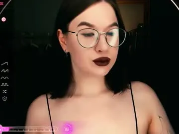 juicy_burrito — Dark girl love to have fun #goth #smoke #natural #curvy #saliva