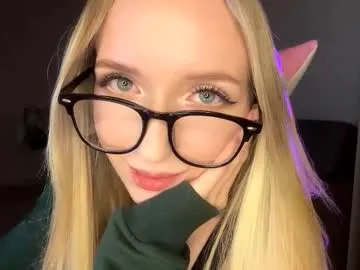 julissariecke — Goal: squeeze my tits| hi, i'm new here #new #shy #young #18 #blonde [32 tokens remaining]