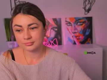 kira_fox_x — GOAL: smile [28 tokens remaining] Welcome to my room! #shy #cute #nonude #natural #new