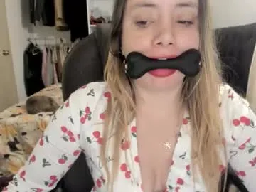 Avatar of kittywantslove23