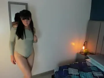 laura_hotties — Make it explote ! how hot are u ? #anal #mature #milf #smoke #heels