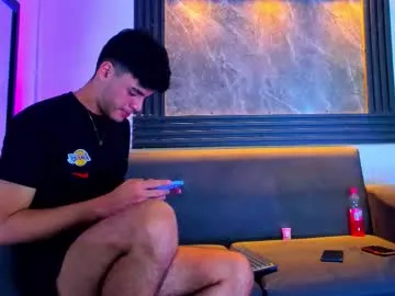 liam_genner — Welcome me for the first time!! <3 [880 tokens remaining]