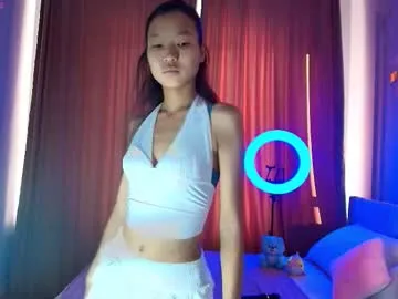 lihnpham — close-up masturbation  #18, #teen, #new, #oil,  #asian, [978 tokens left]