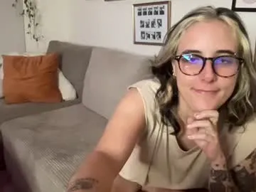 Avatar of lill_daddysgirl