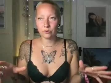 lilpeachykeenn from Chaturbate is Freechat