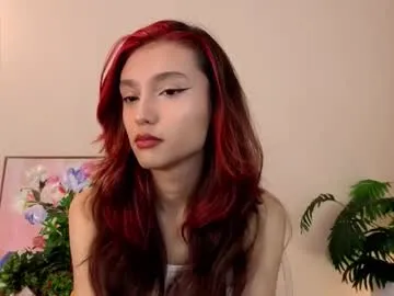 linaage — Goal: Pizza after stream I'm Lina ntmu. #teen. #young , i am #18 yo. #new and #skinny [969 tokens remaining]