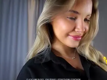 Avatar of lipswithsmileonthem