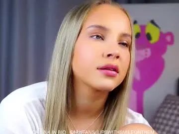 Avatar of lipswithsmileonthem