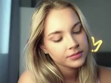 Avatar of lipswithsmileonthem