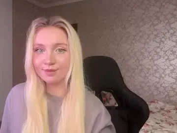 lissablush_ — I'm Lissa and I really love your attention and gifts! thank you for being here<3 #lovense #feet #ahegao #18 #teen