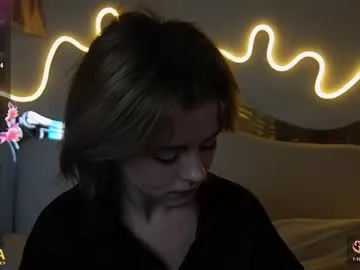 litt1e_emilyy's avatar