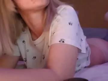 little_umaru from Chaturbate is Freechat