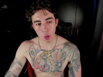 littleferxxo — welcum! am back #bigdick #muscle #young #master #findom