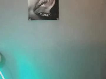 live_in_lover28 — HIGHHH and HORNYY??? lemme join and fill u up with my massive load. DTF?? PM!! #wifematerial #ebony #mistress #bigcock #selfsuck  [2222 tokens remaining]