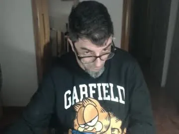 lobosolitario73 — Bienvenido a mi sala - Goal: Me quito sueter [200 tokens left]