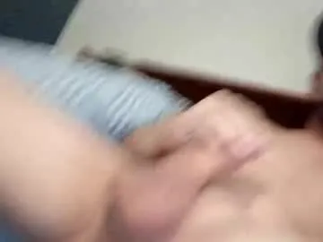 logans504908 — Me gustan charlas profundas y dar leche