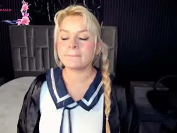 Avatar of lolaangellx