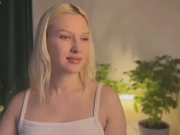 Avatar of lora_hellyeah