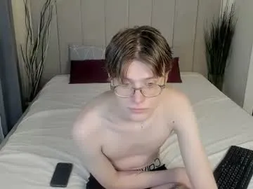 louie_evans — GOAL: cum show [1994 tokens remaining] aquadisco #new #twink #18 #young #feet