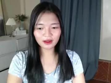 lovely_laura09 on Chaturbate