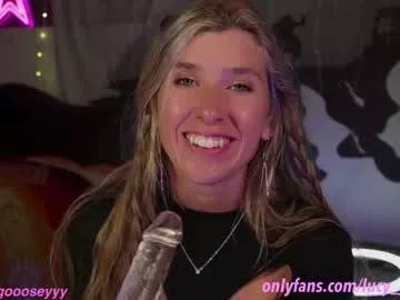 lucy_gooosey from Chaturbate is Freechat