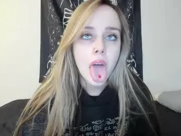 luna_lovelyy — #tats #blueeyes #petite #small