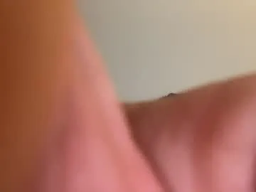 Avatar of luvtobenude21