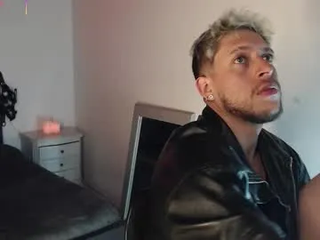 maaxxxrider — GOAL: Naked with oil  333 [1000 tokens remaining] Welcome to my room! make me cum  #bigcock #cum #lovense #master #latino