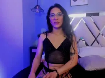 maite_black — Goal: striptease #dance #dirtytalk #twerk #bigass #kinky - Next Goal: Spread pussy closeup