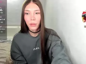 mariamceleste — GOAL: Suck a dildo all naked [629 tokens left] #lovense #bigcock #18 #anal #feet