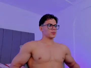 maxiimus__ — #cum #latino #muscle #bigass #bigdick BIG CUM [1440 tokens remaining]