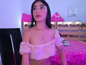 melany_0911 — GOAL: Sexy Dance [35 tokens remaining] Welcome to my room! #feet #latina #young #anal #lovense #milk #new