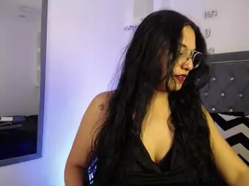 melissa_rhodes — Hello, I'm so horny and don't let my pussy dry - #pantyhose #bigboobs #latina #squirt #heels