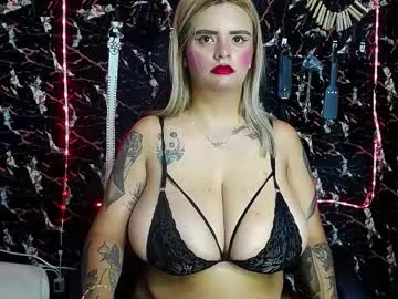 Avatar of mia_boobs_19