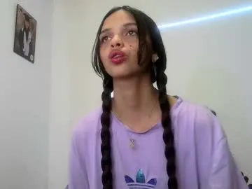 Avatar of mia_lucy_21