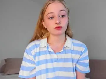 mia_meows — Hot blond teen squirts and slaps her big ass! Privates are open, Fav patterns: 15, 111, 777 // GOAL: Take top off [123 tokens left] #squirt #smalltits #18 #anal #blonde