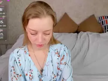 michelle_blond — GOAL: doggy pos + shaking ass [30 tokens remaining] MY DREAM MY DAY OFF #daddysgirl #c2c #squirt #teen #blonde