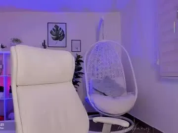 missvancouver_ — Oil teasing tits+ahegao [3 tokens left] #latina #bigass #deepthroat #blowjob #ebony