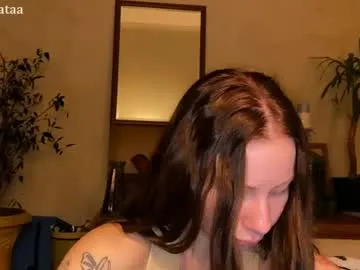 misszlataa — I'm saving for a move, help me get closer to my goal! #new #18 #bigpussylips #redhead - Goal: take off your top and tease your tits [300 tokens left]