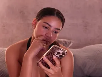 nicky_and_blake — GOAL: show tits+oil [375 tokens remaining] feel good with me  Feel good with me #petite #cute #18 #latina #skinny