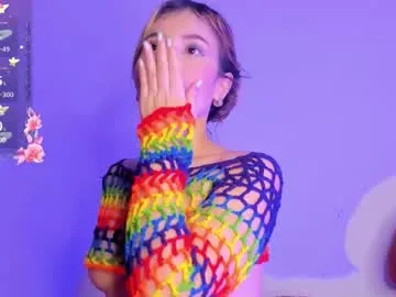 nicol_gw2025 — Lovense: Interactive Toy that vibrates with your Tips #Latina #blonde #lovense #squirt #pantyhose