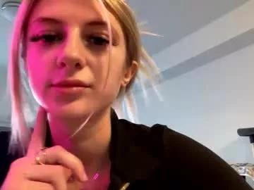 parisbaby2000 from Chaturbate is Freechat