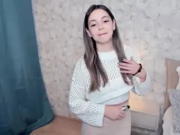 parislina — My goal: Air kiss <3 #teen #new #shy #skinny #18 [4 tokens remaining]