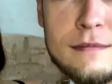 Avatar of petal_couple