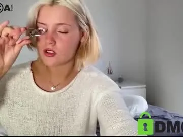 Avatar of petiteminxlara