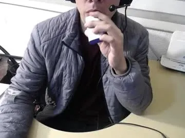 powerfulzeus2 — Freechat on Chaturbate